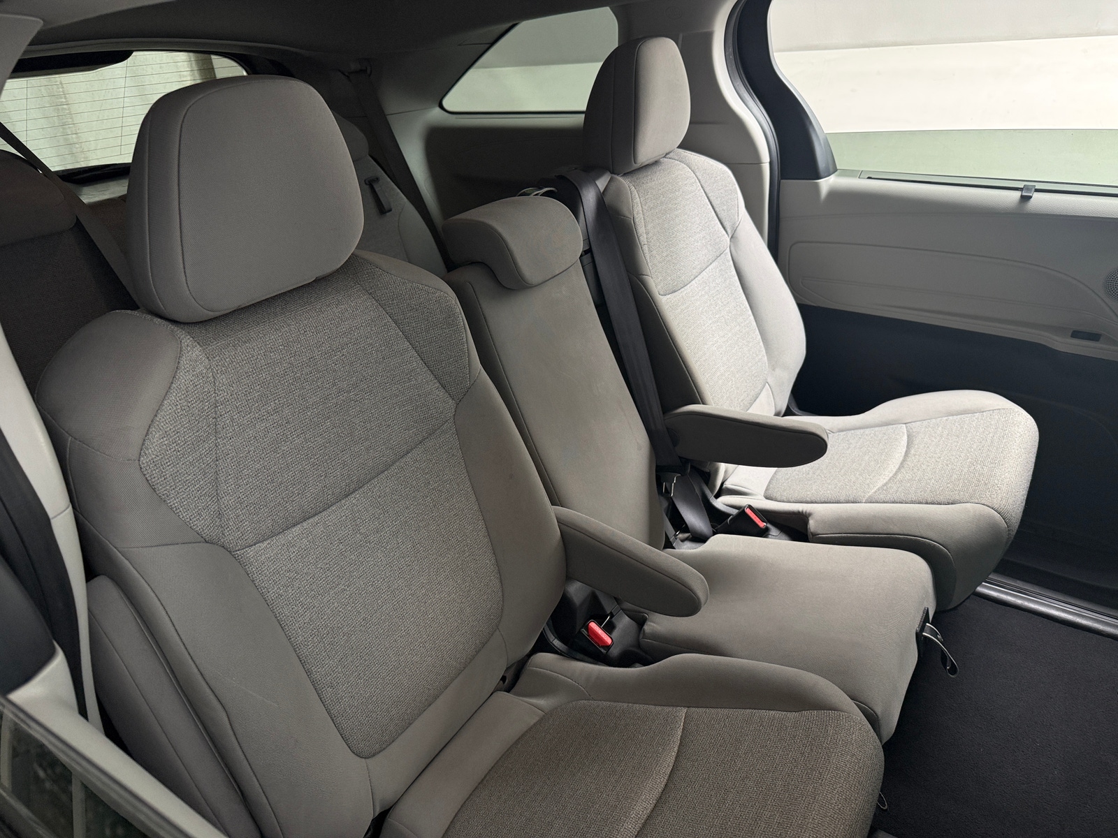 Thumbnail: 2024 Toyota Sienna - 6