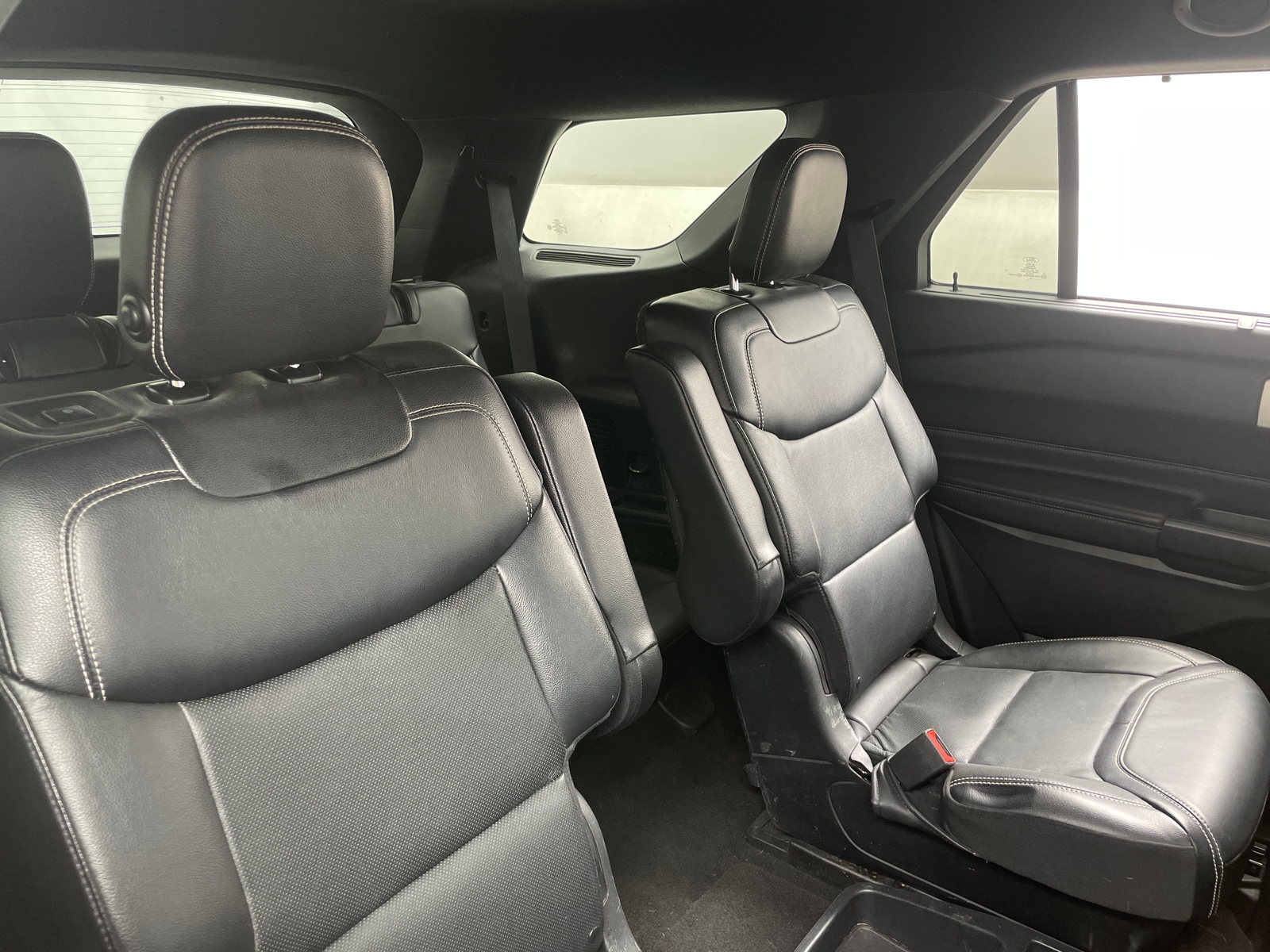 Thumbnail: 2020 Ford Explorer - 5