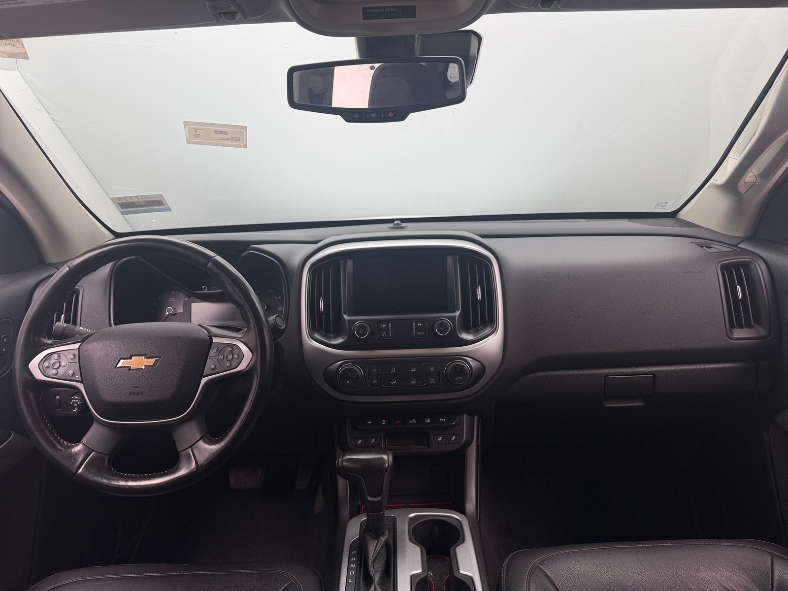 Thumbnail: 2019 Chevrolet Colorado - 3