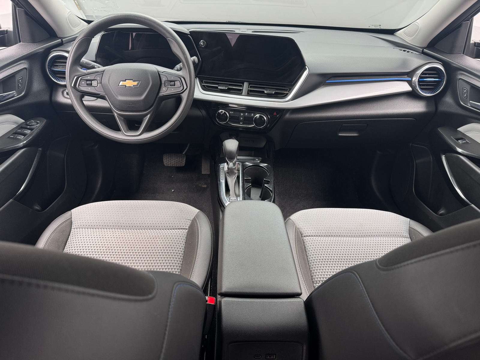 Thumbnail: 2024 Chevrolet Trax - 3