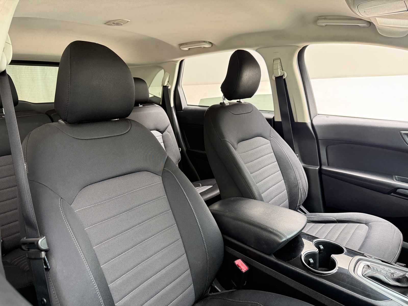 Thumbnail: 2017 Ford Edge - 2