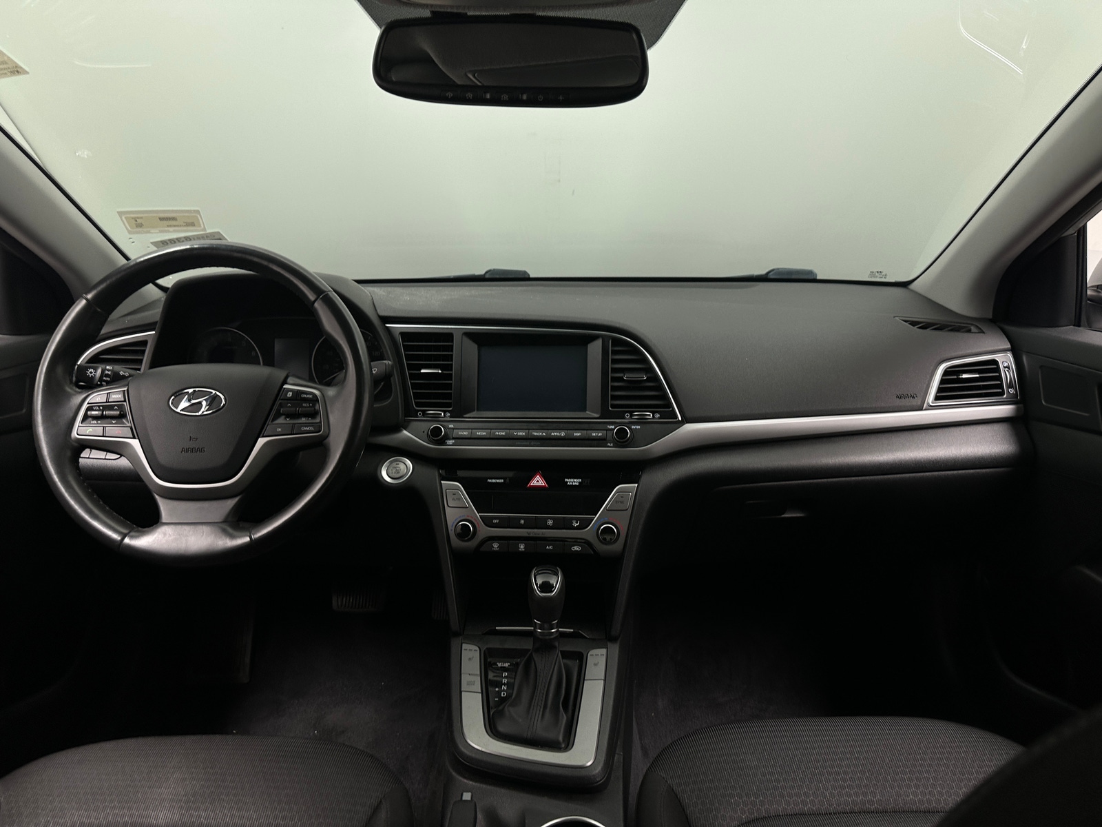 Thumbnail: 2018 Hyundai Elantra - 3