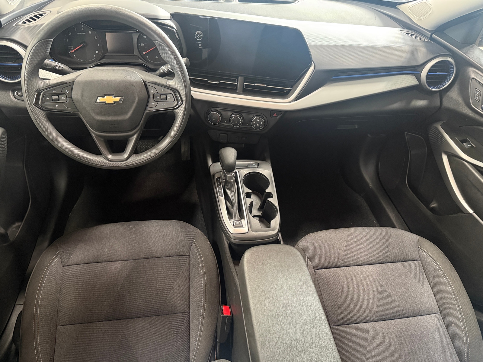 Thumbnail: 2024 Chevrolet Trax - 3