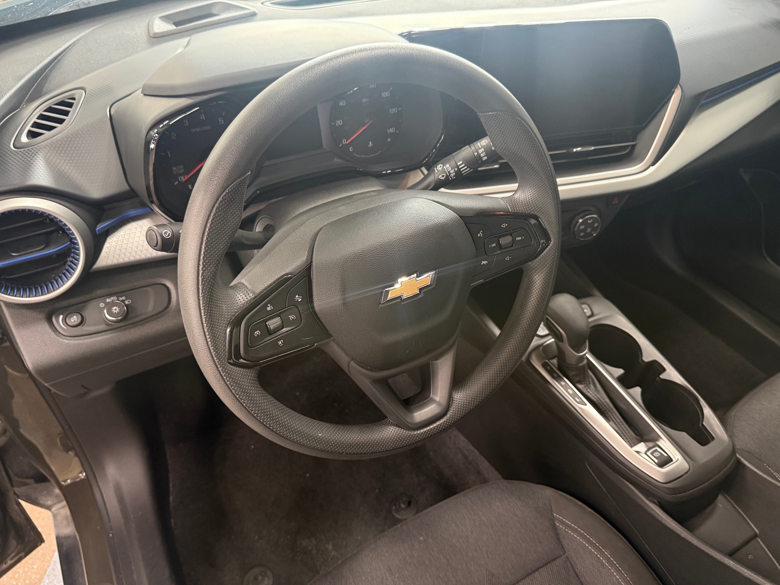 Thumbnail: 2024 Chevrolet Trax - 5