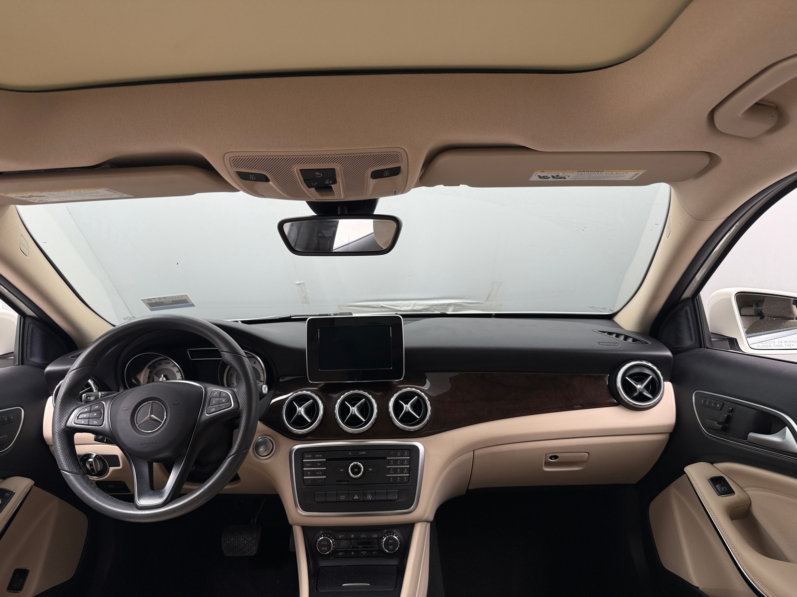 Thumbnail: 2017 Mercedes-Benz GLA - 2