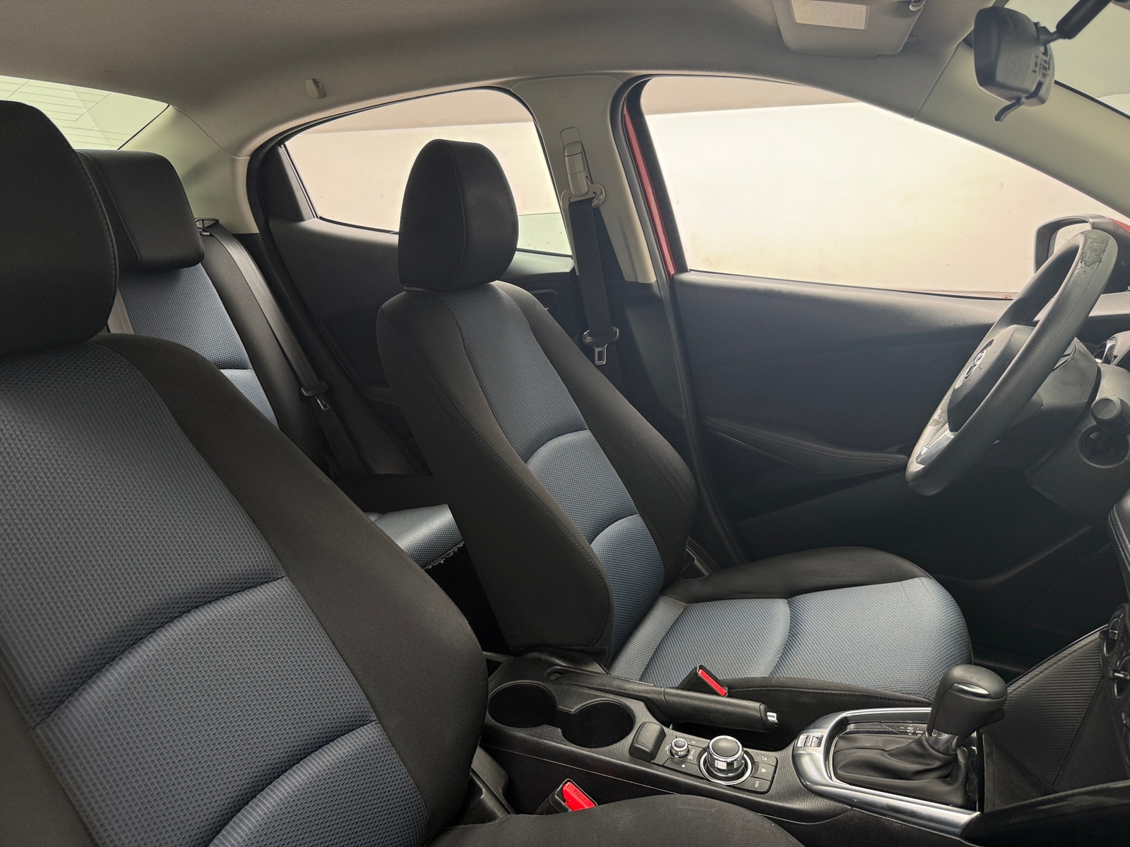 Thumbnail: 2017 Toyota Yaris iA - 2