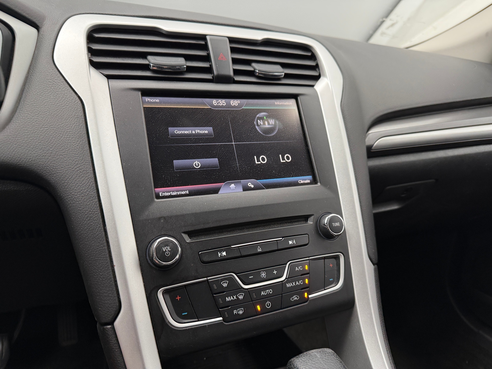Thumbnail: 2016 Ford Fusion - 4
