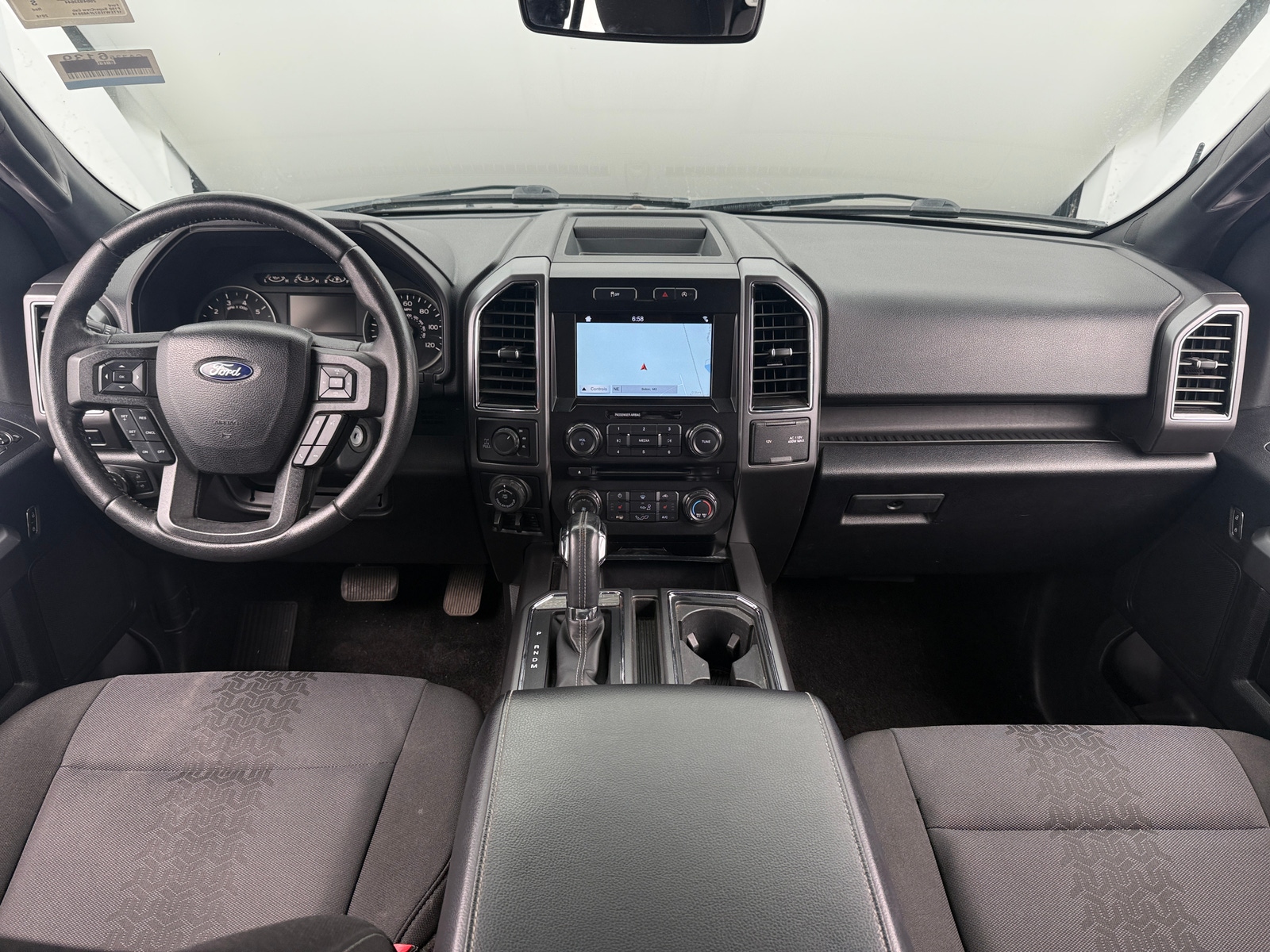 Thumbnail: 2018 Ford Econoline - 3