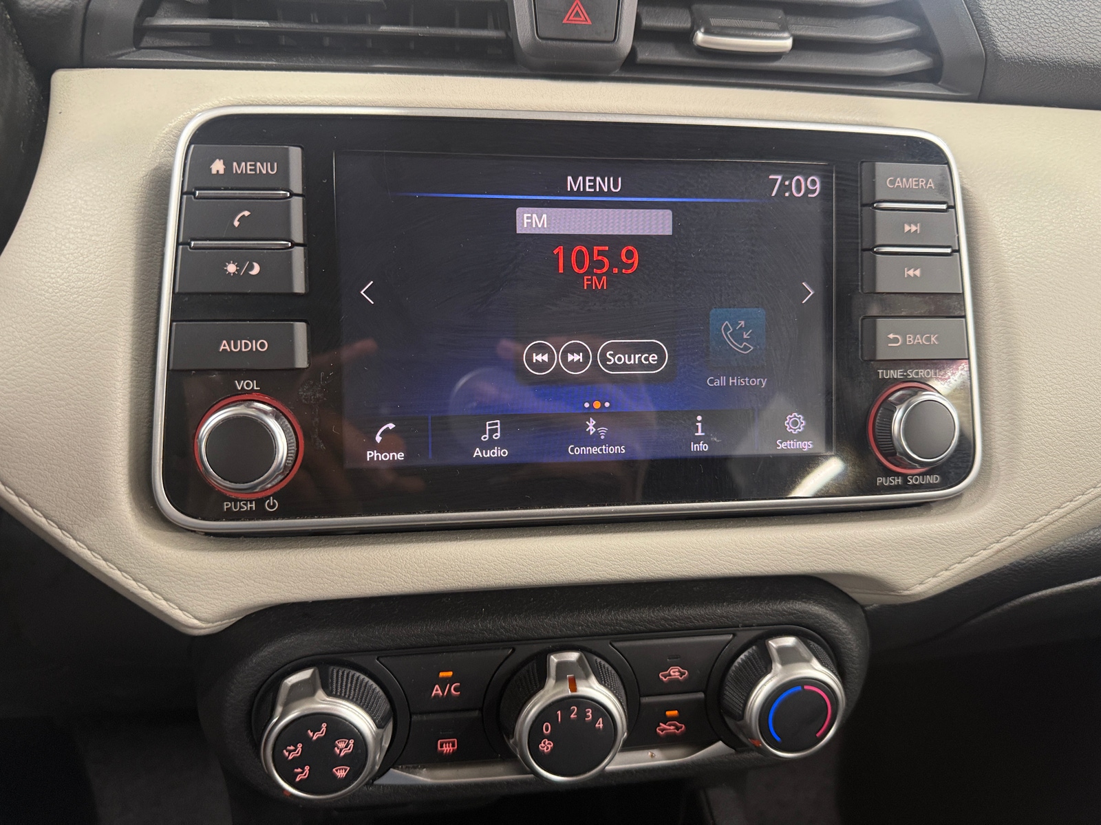 Thumbnail: 2021 Nissan Versa - 4