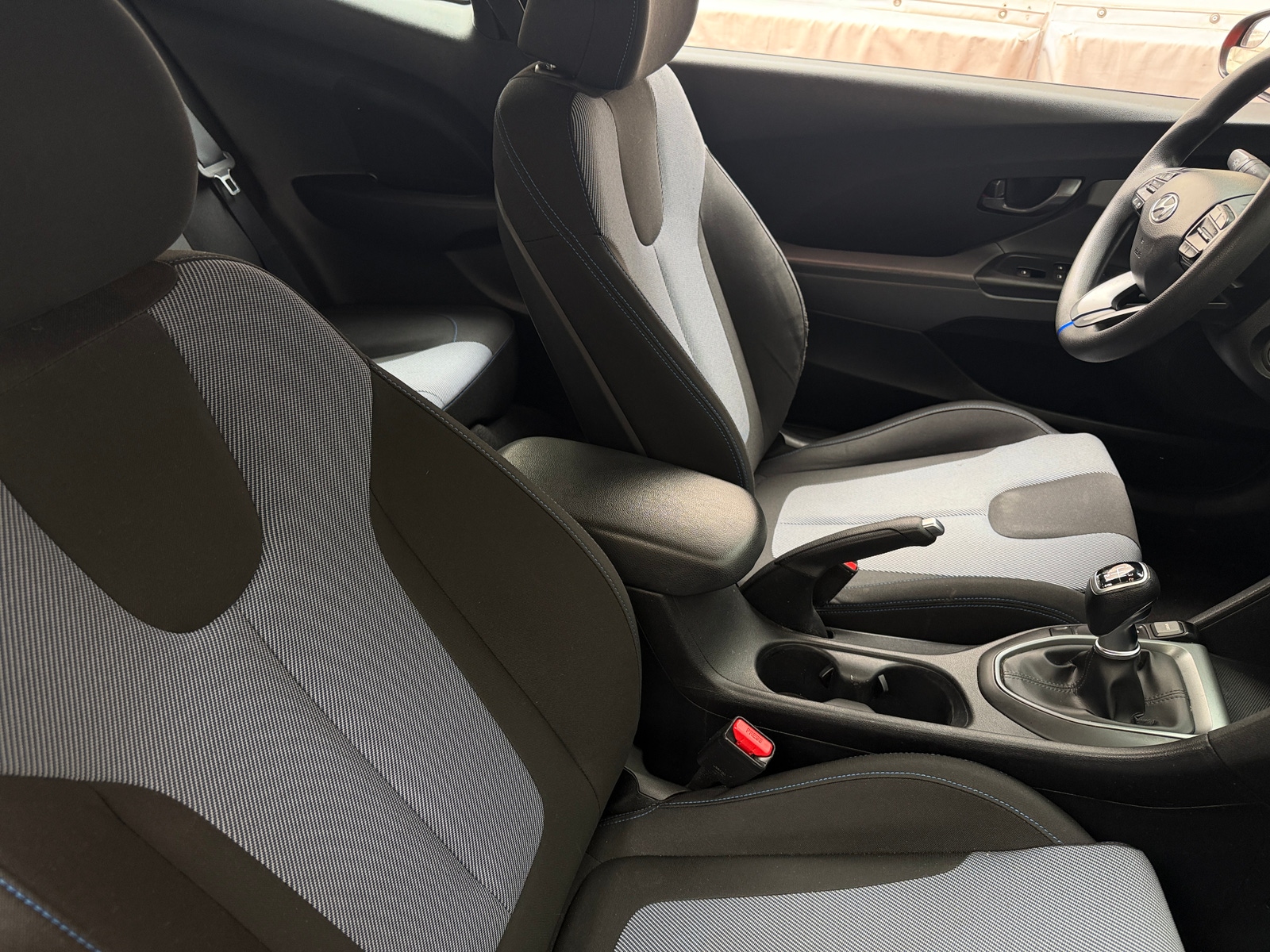 Thumbnail: 2019 Hyundai Veloster - 2