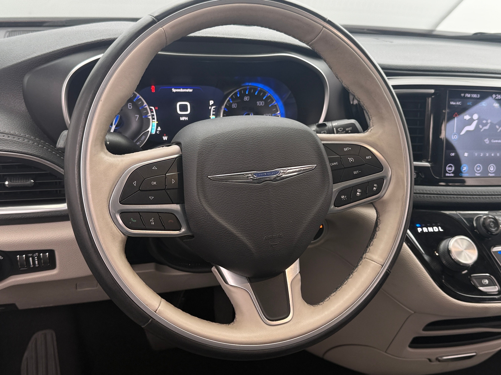 Thumbnail: 2020 Chrysler Pacifica - 4
