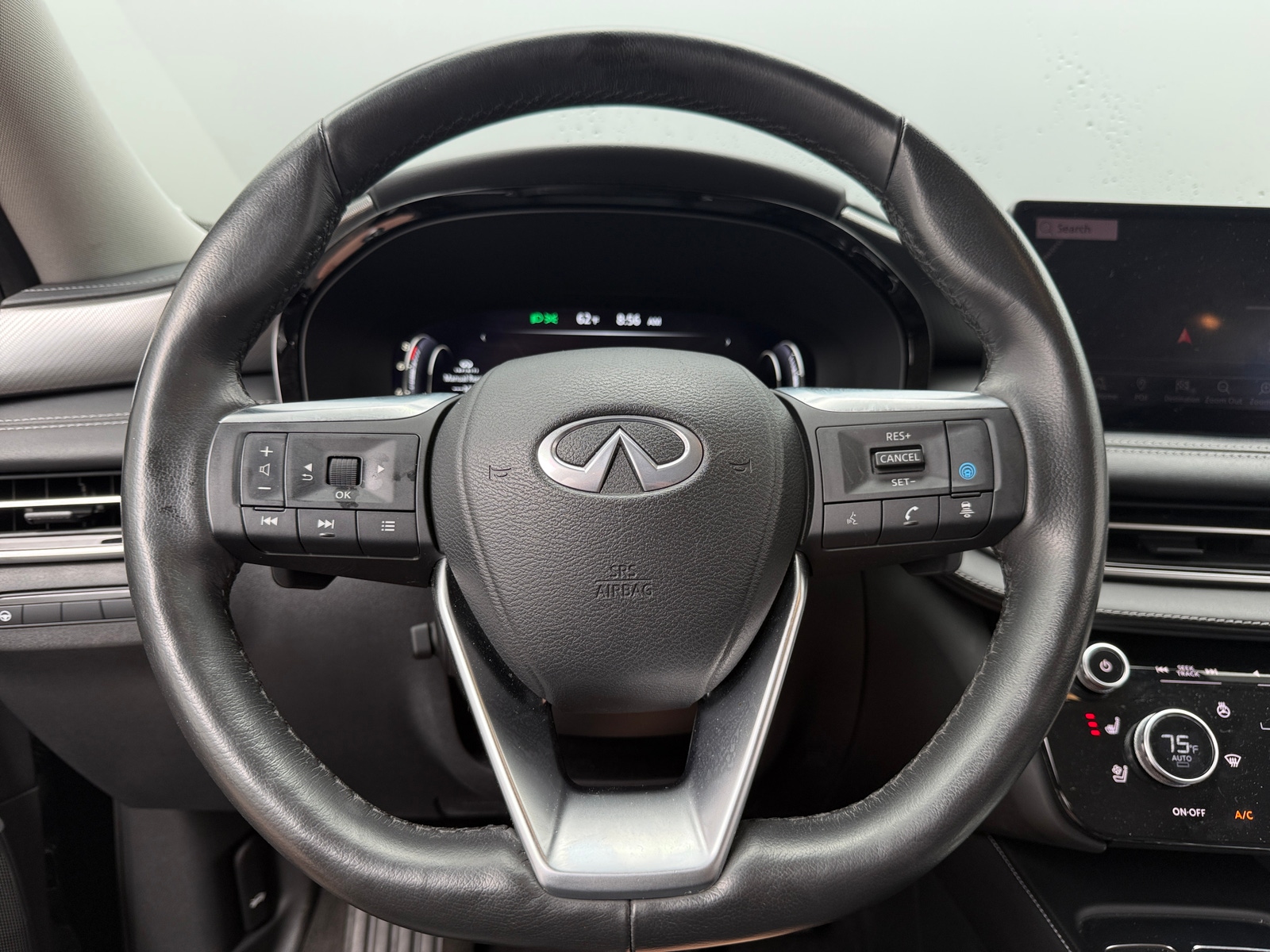 Thumbnail: 2023 INFINITI QX60 - 4
