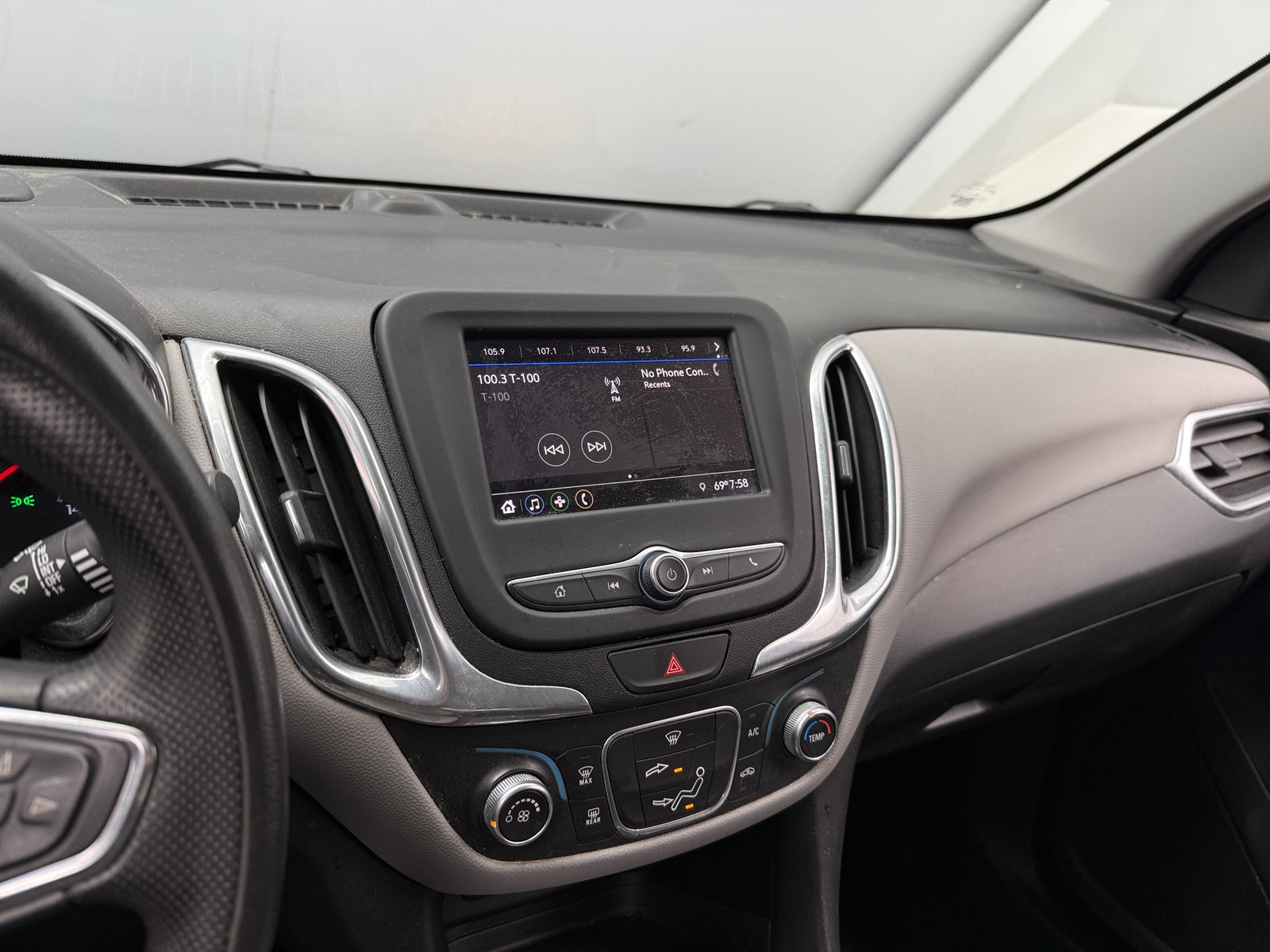 Thumbnail: 2020 Chevrolet Equinox - 4