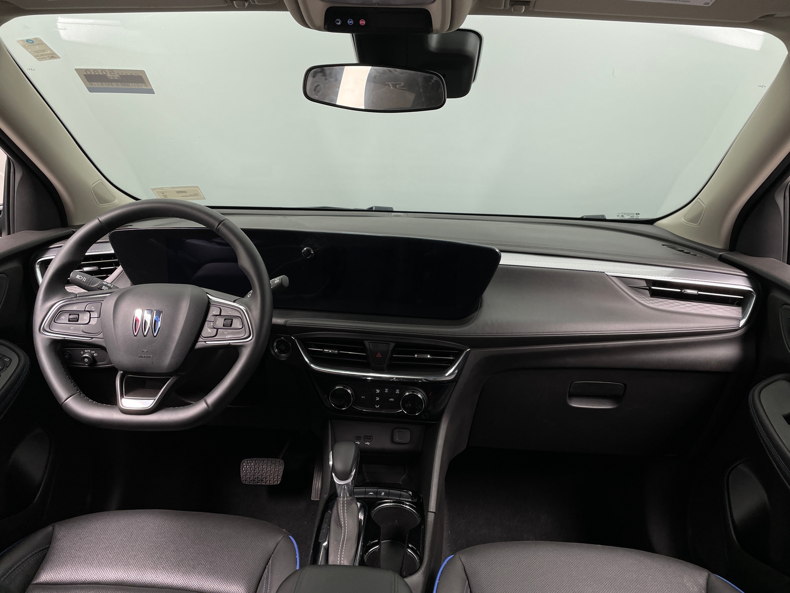 Thumbnail: 2025 Buick Encore GX - 2