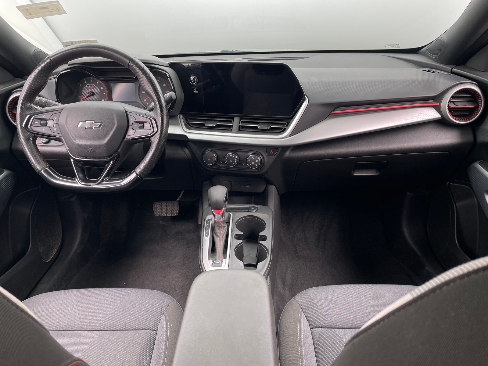 Thumbnail: 2024 Chevrolet Trax - 3