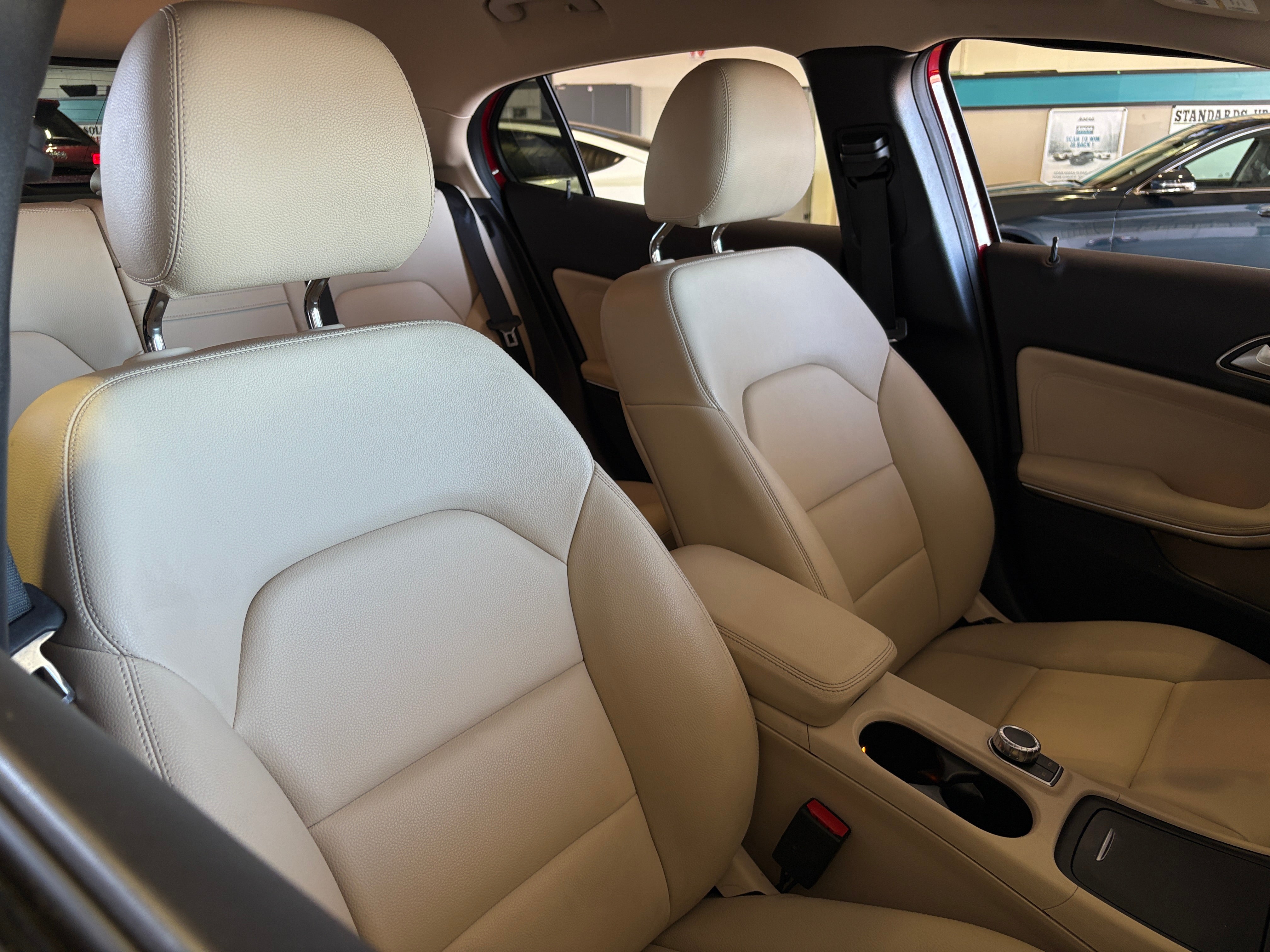 2015 Mercedes-Benz GLA-Class GLA250 - Photo 4