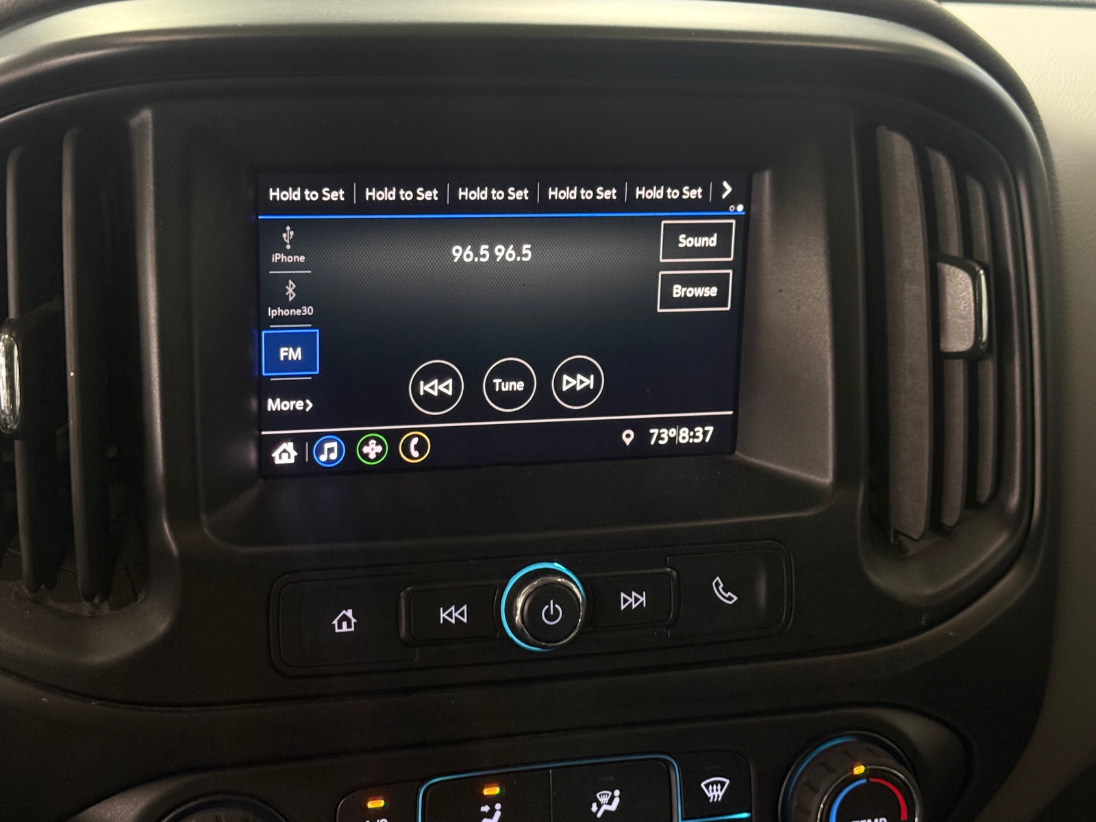 Thumbnail: 2022 Chevrolet Colorado - 4