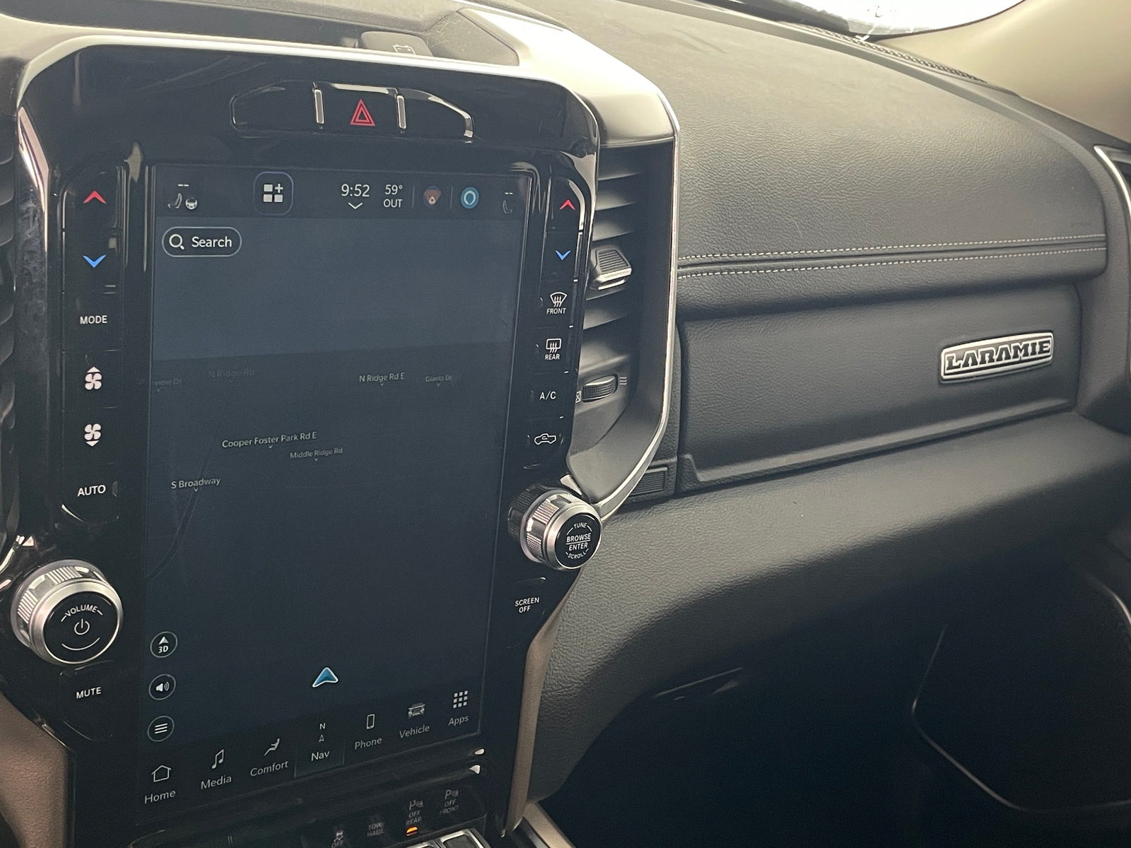 Thumbnail: 2022 RAM 1500 - 3