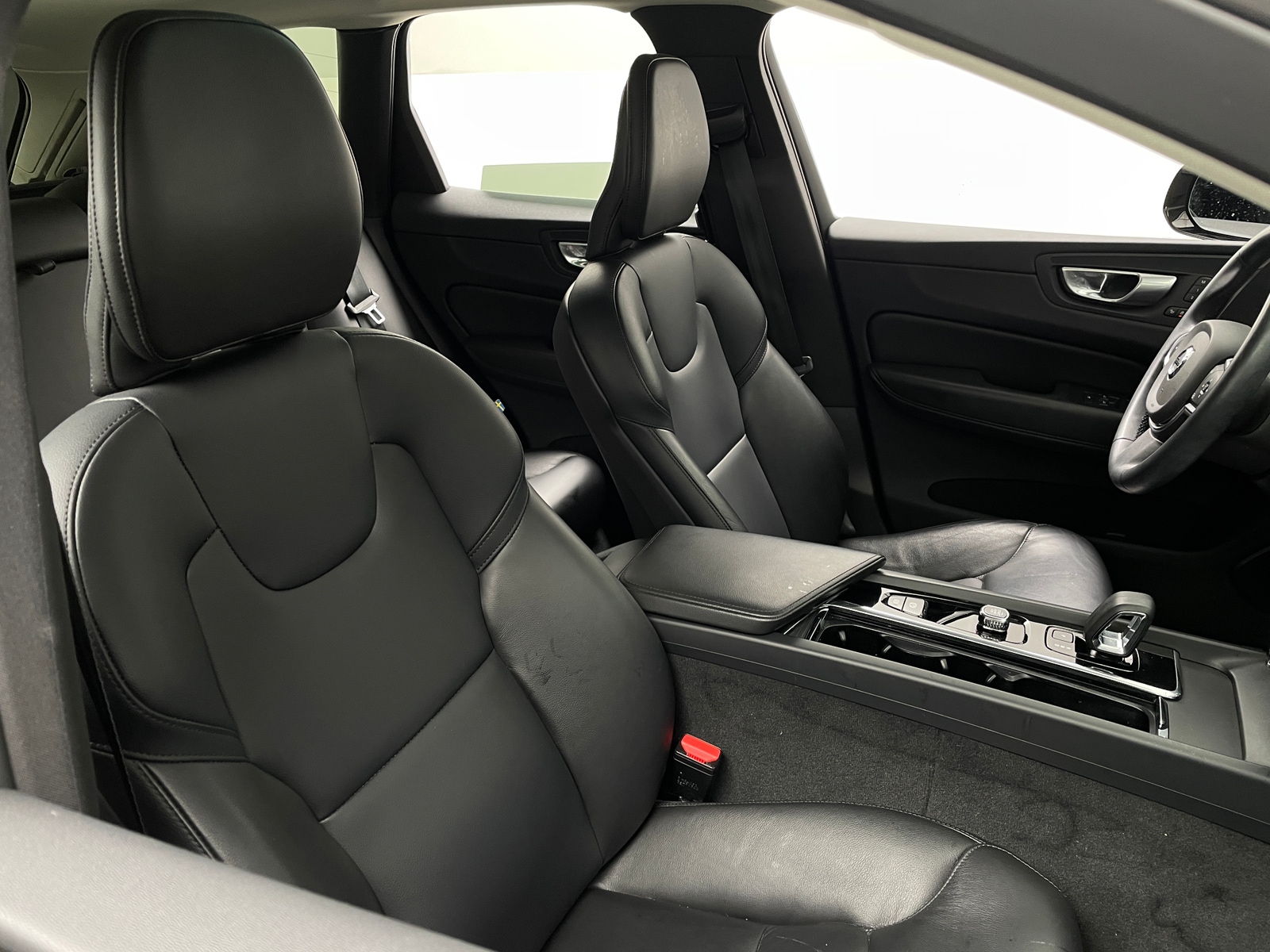 Thumbnail: 2023 Volvo XC60 - 2
