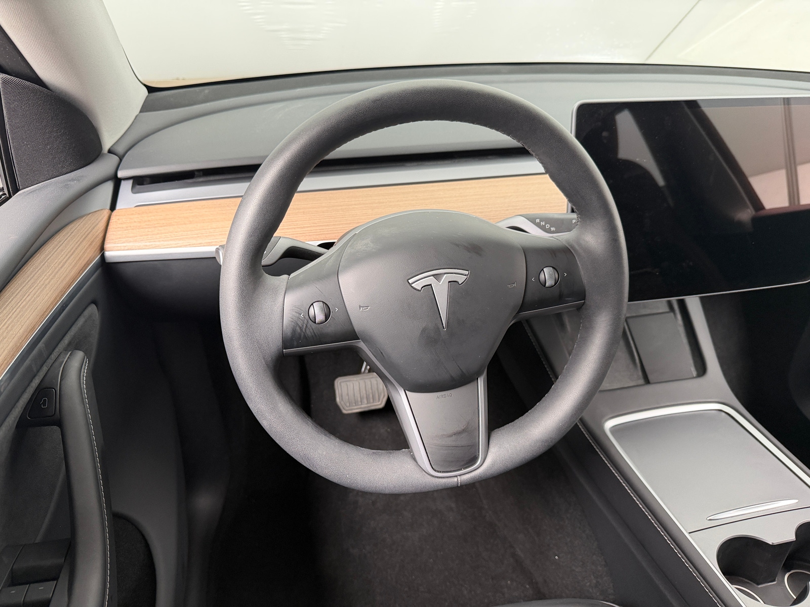 Thumbnail: 2025 Tesla Model Y - 4