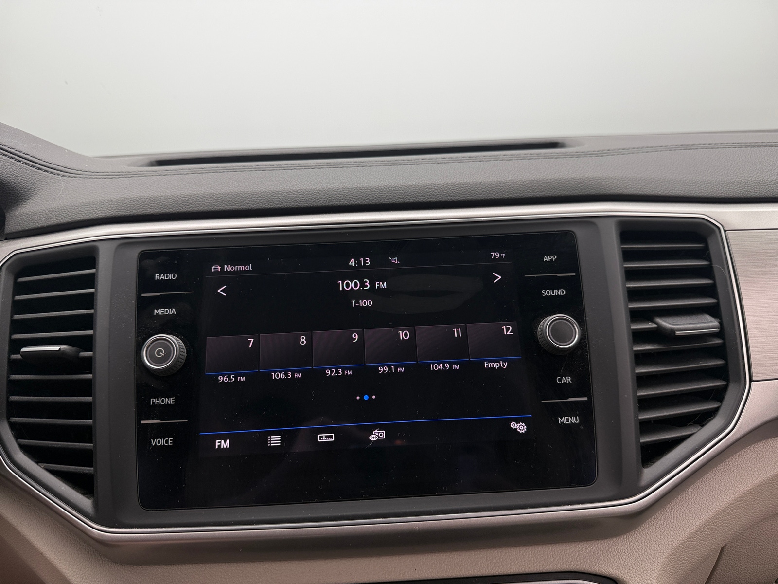 Thumbnail: 2019 Volkswagen Atlas - 3
