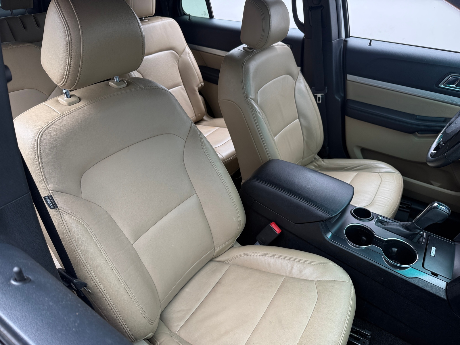 Thumbnail: 2016 Ford Explorer - 2