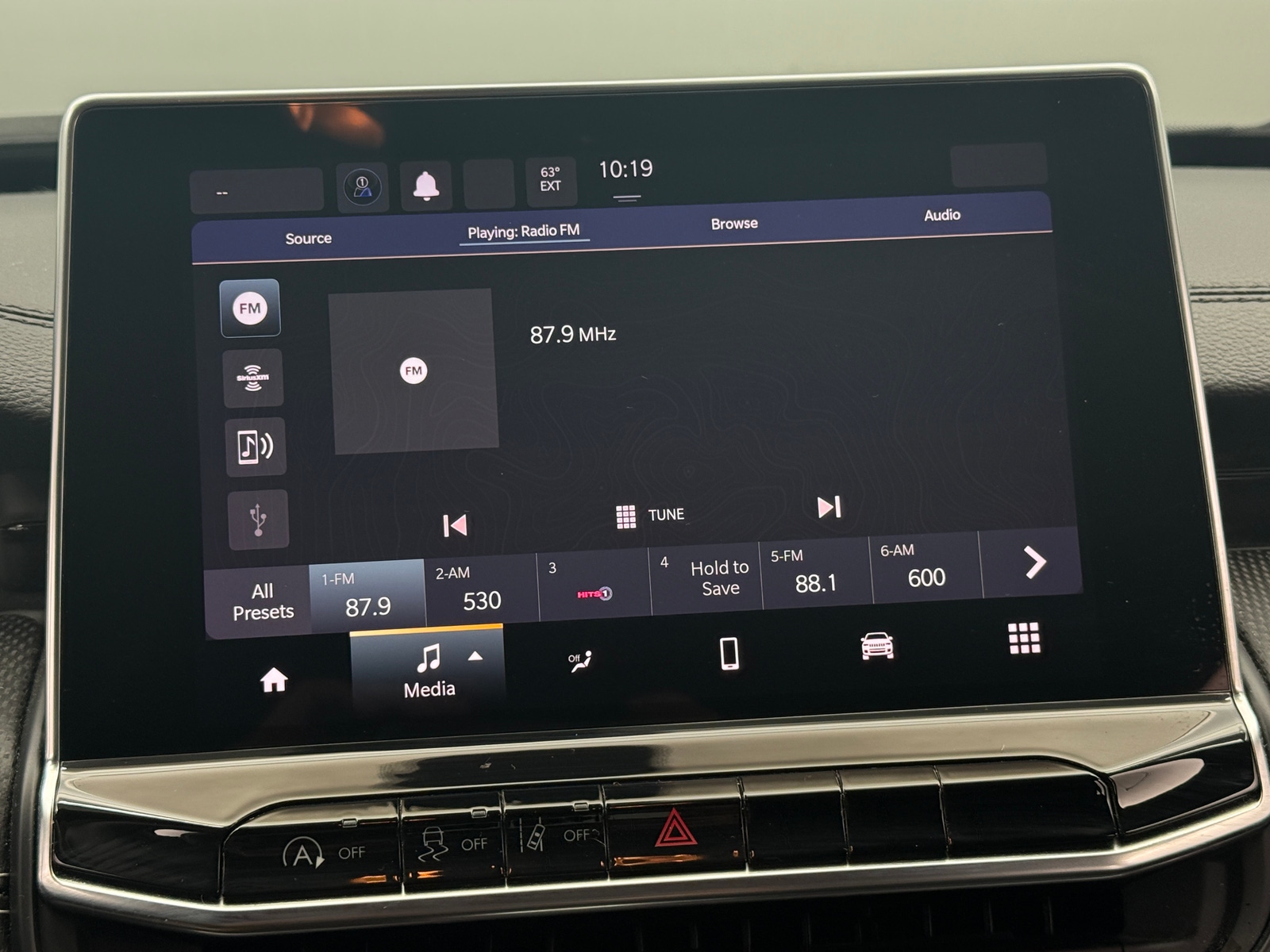 Thumbnail: 2023 Jeep Compass - 4