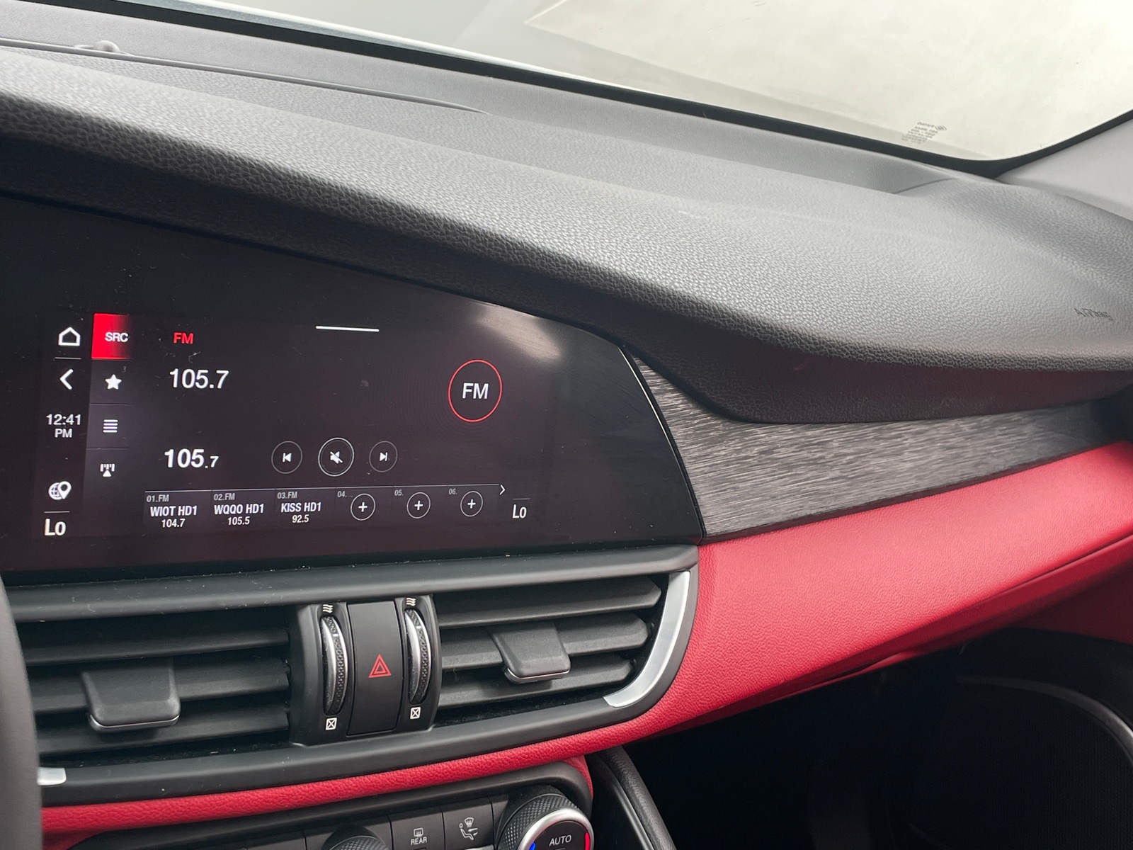Thumbnail: 2020 Alfa Romeo Giulia - 3