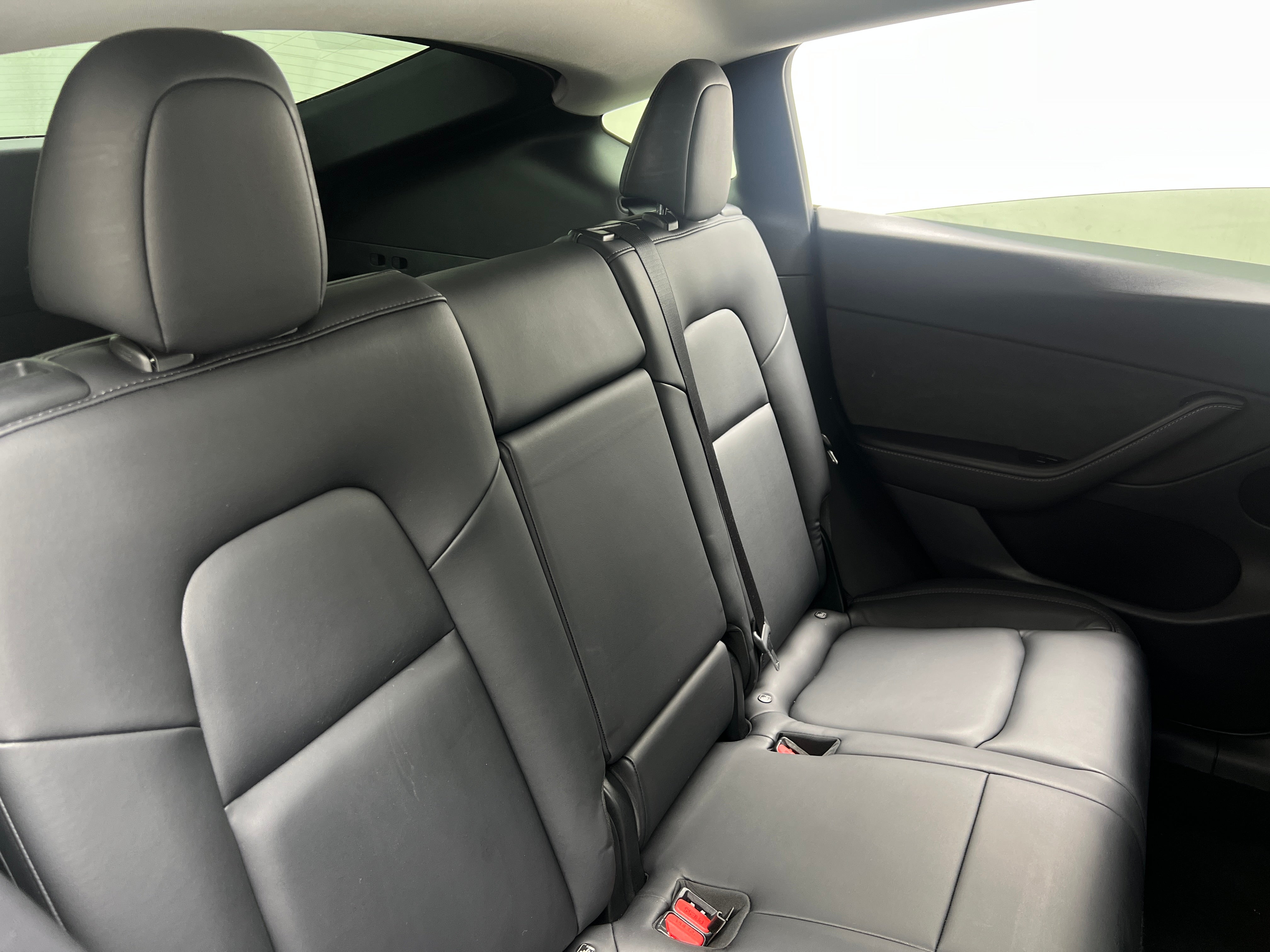 Used 2020 Tesla Model Y Long Range with VIN 5YJYGDEE2LF013381 for sale in Auburn, WA