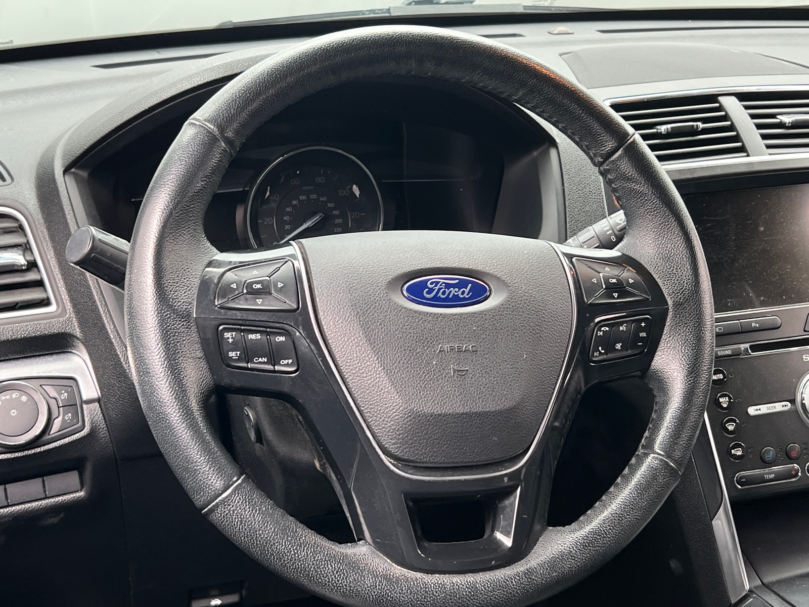 Thumbnail: 2018 Ford Explorer - 4