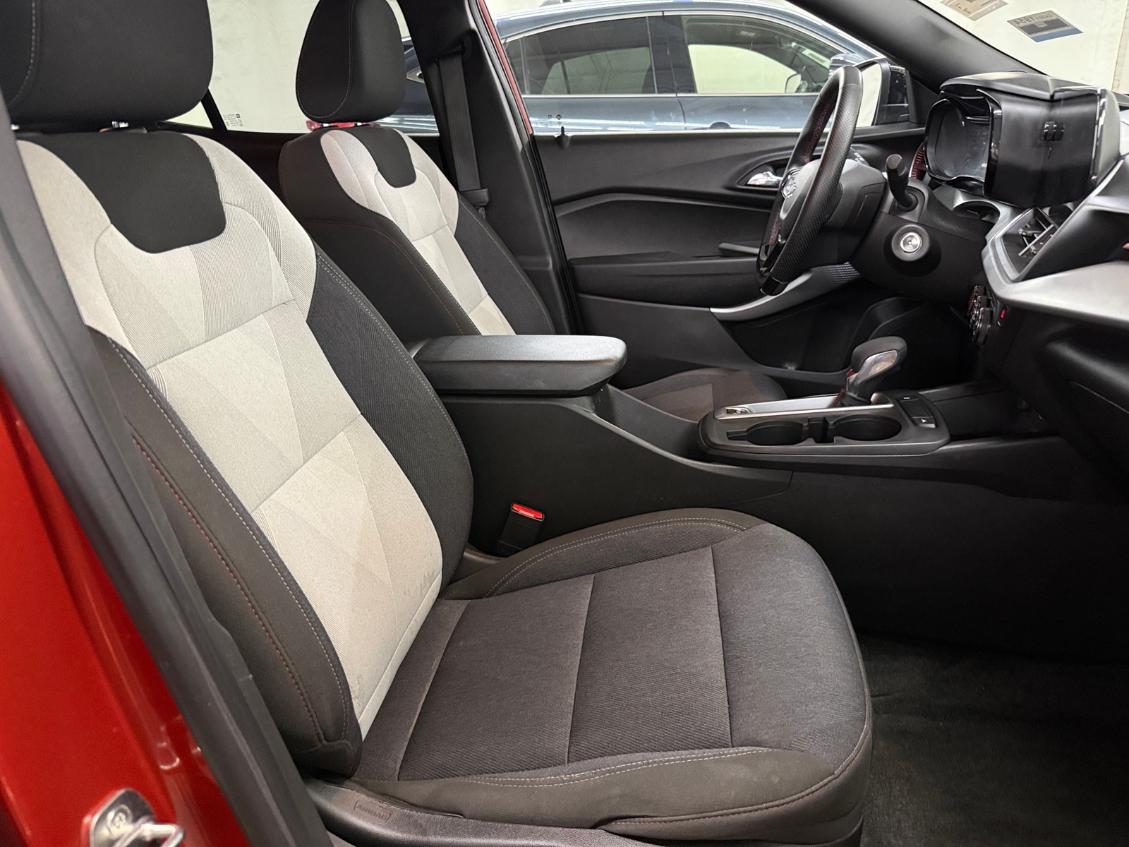 Thumbnail: 2024 Chevrolet Trax - 2