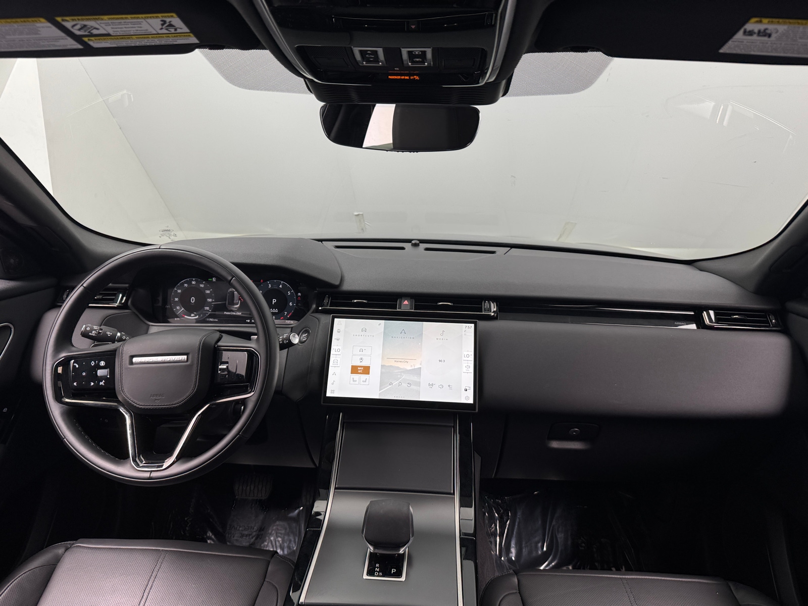 Thumbnail: 2026 Land Rover Range Rover Velar - 2