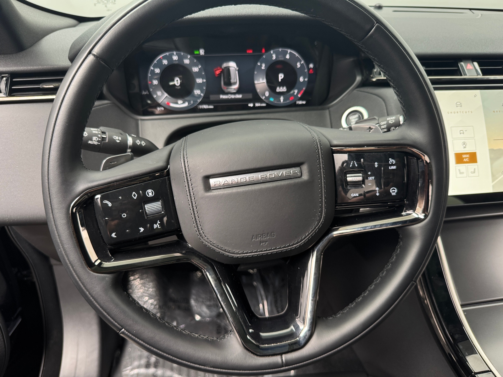 Thumbnail: 2026 Land Rover Range Rover Velar - 4