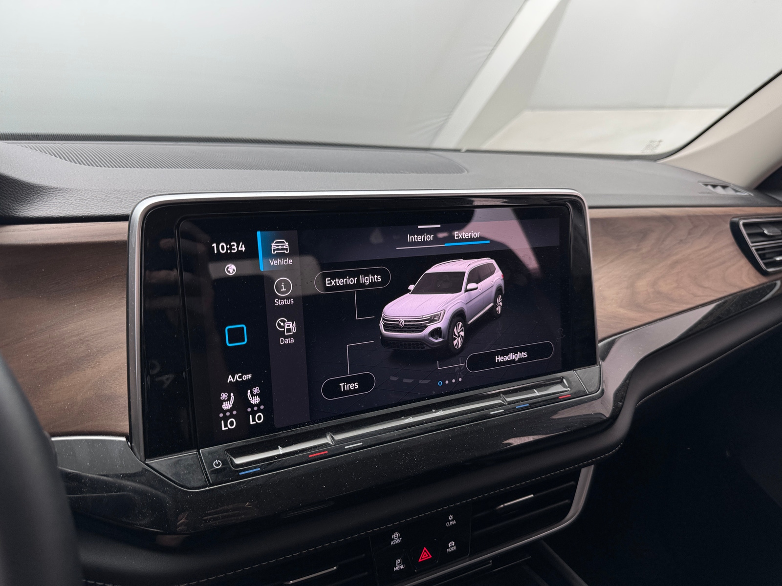 Thumbnail: 2025 Volkswagen Atlas - 3