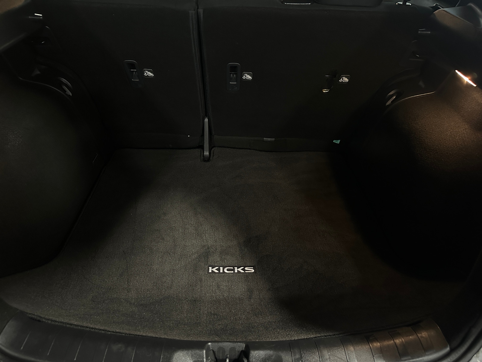Thumbnail: 2023 Nissan Kicks - 7