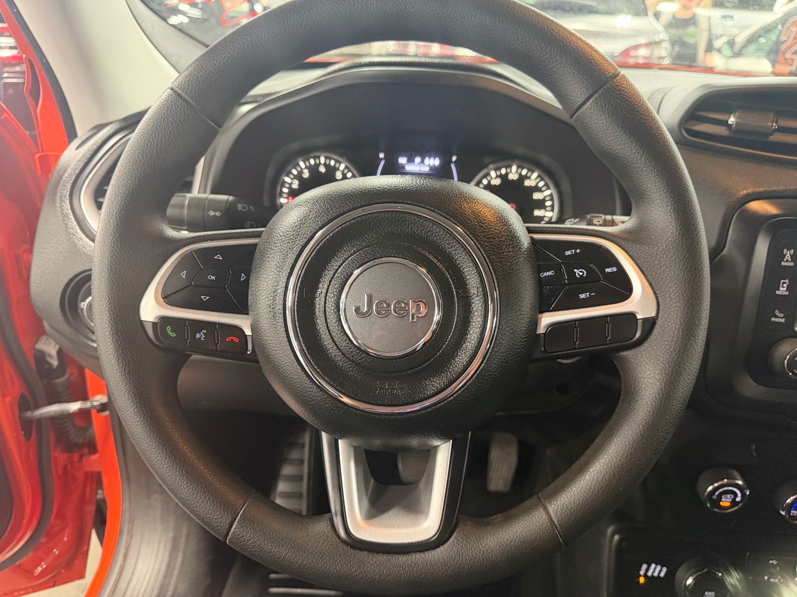Thumbnail: 2019 Jeep Renegade - 5