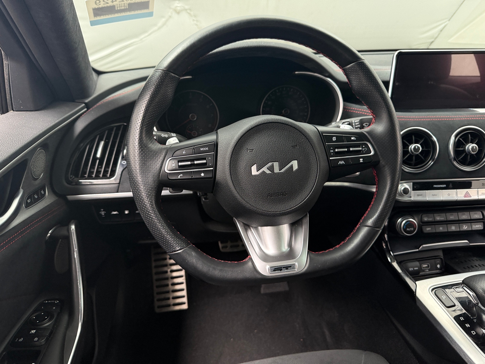 Thumbnail: 2023 Kia Stinger - 5