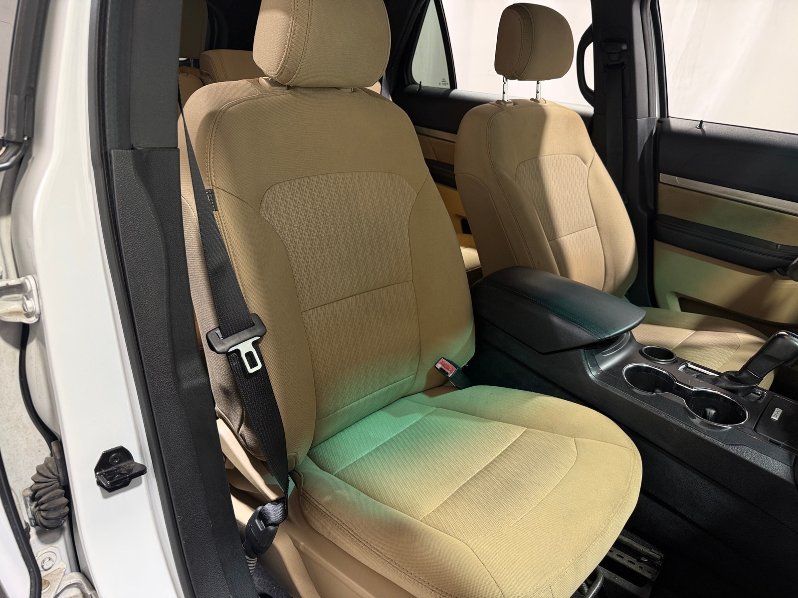 Thumbnail: 2016 Ford Explorer - 2