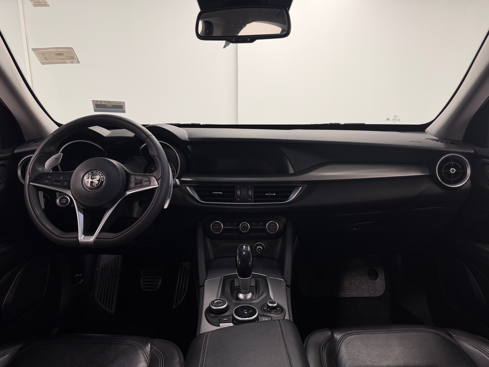 Thumbnail: 2018 Alfa Romeo Stelvio - 2