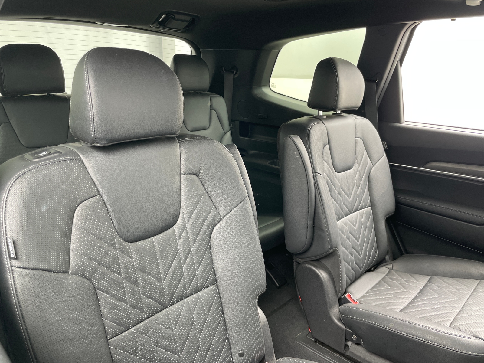 Thumbnail: 2023 Kia Telluride - 5