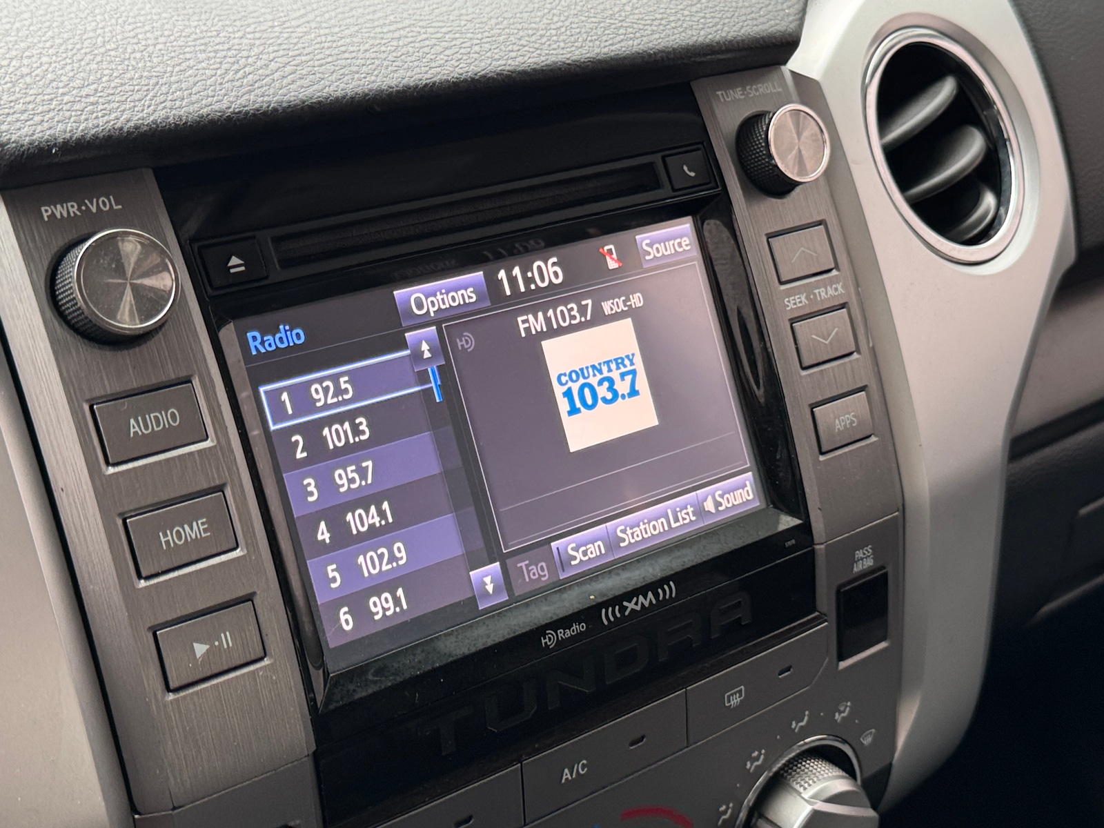 Thumbnail: 2019 Toyota Tundra - 4