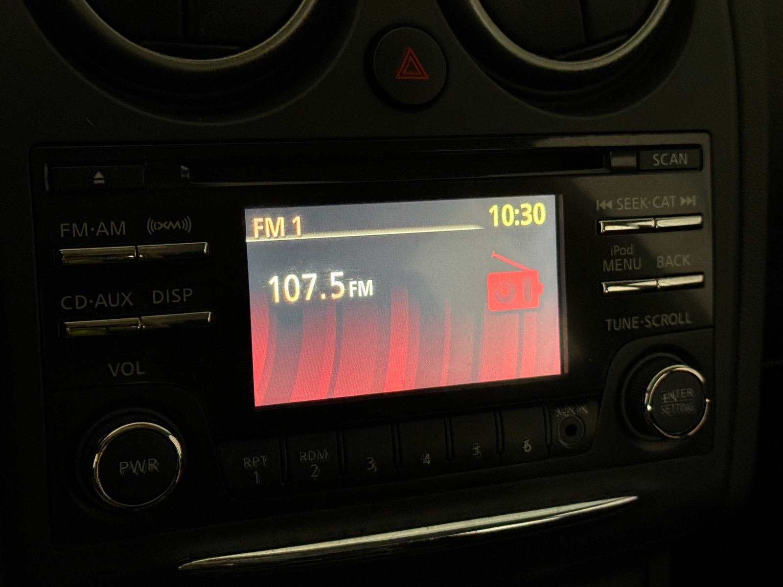 Thumbnail: 2015 Nissan Rogue - 4