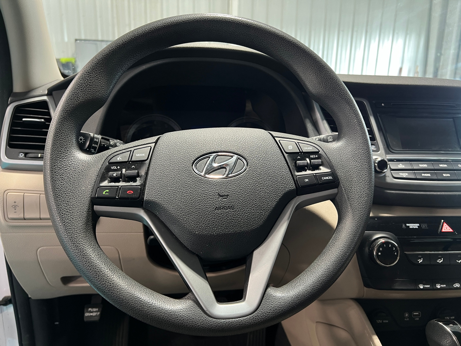 Thumbnail: 2017 Hyundai Tucson - 5