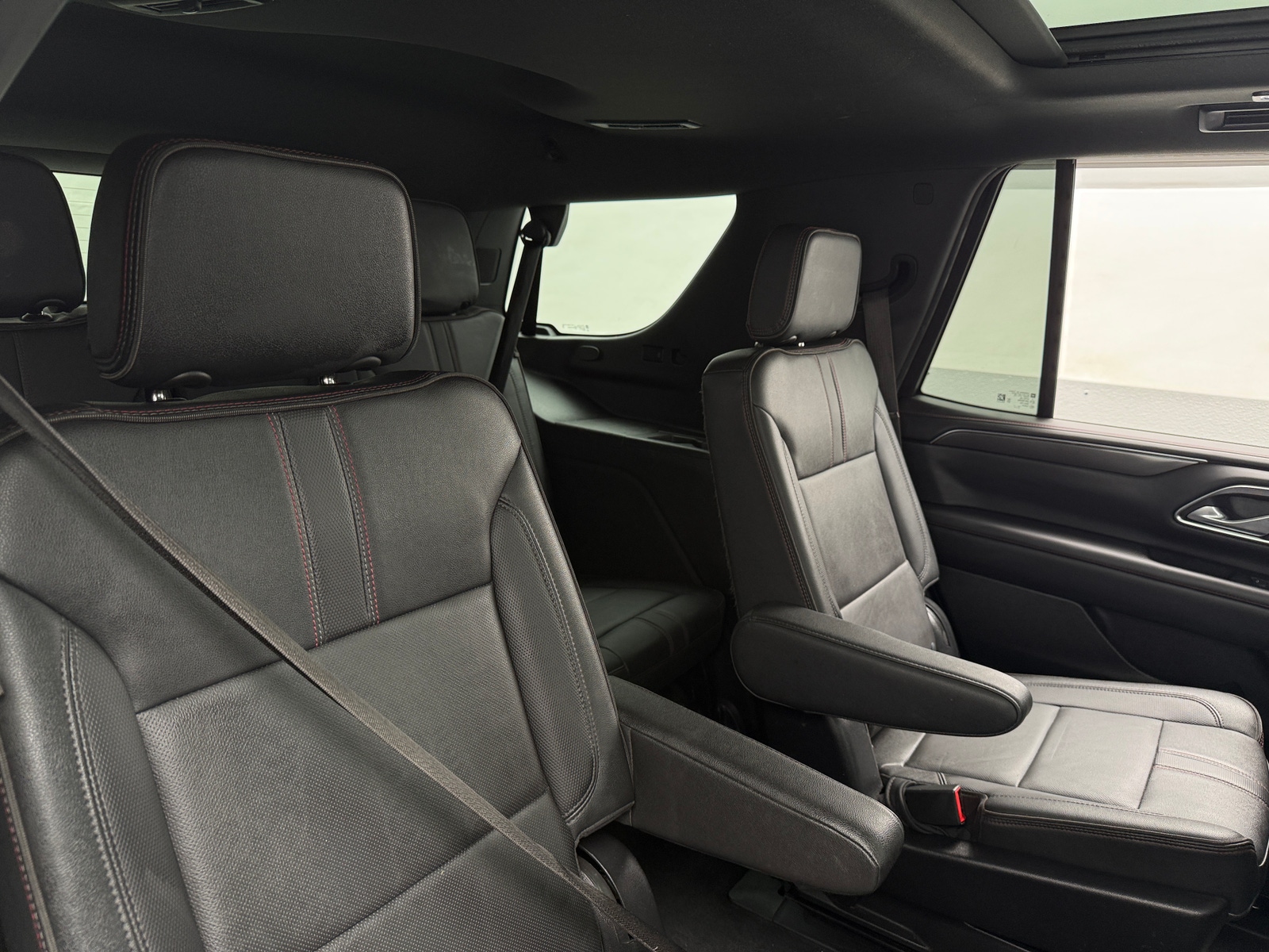 Thumbnail: 2022 Chevrolet Tahoe - 5