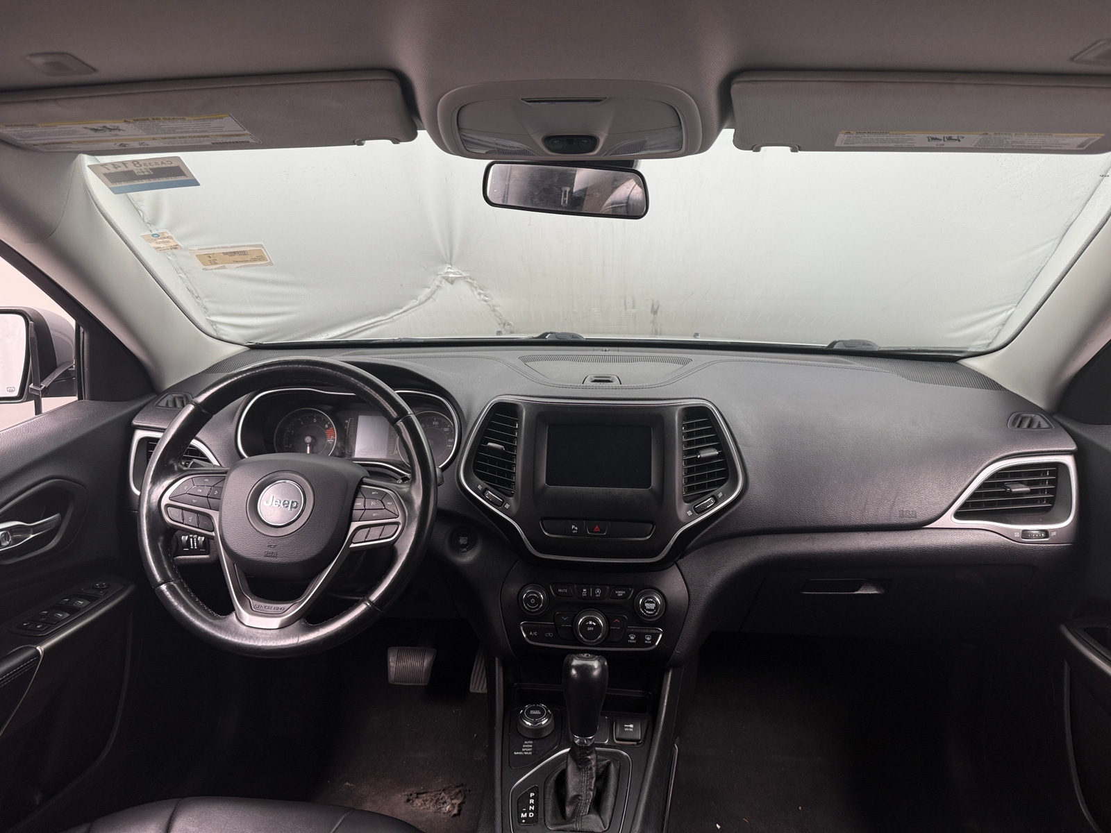 Thumbnail: 2019 Jeep Cherokee - 3