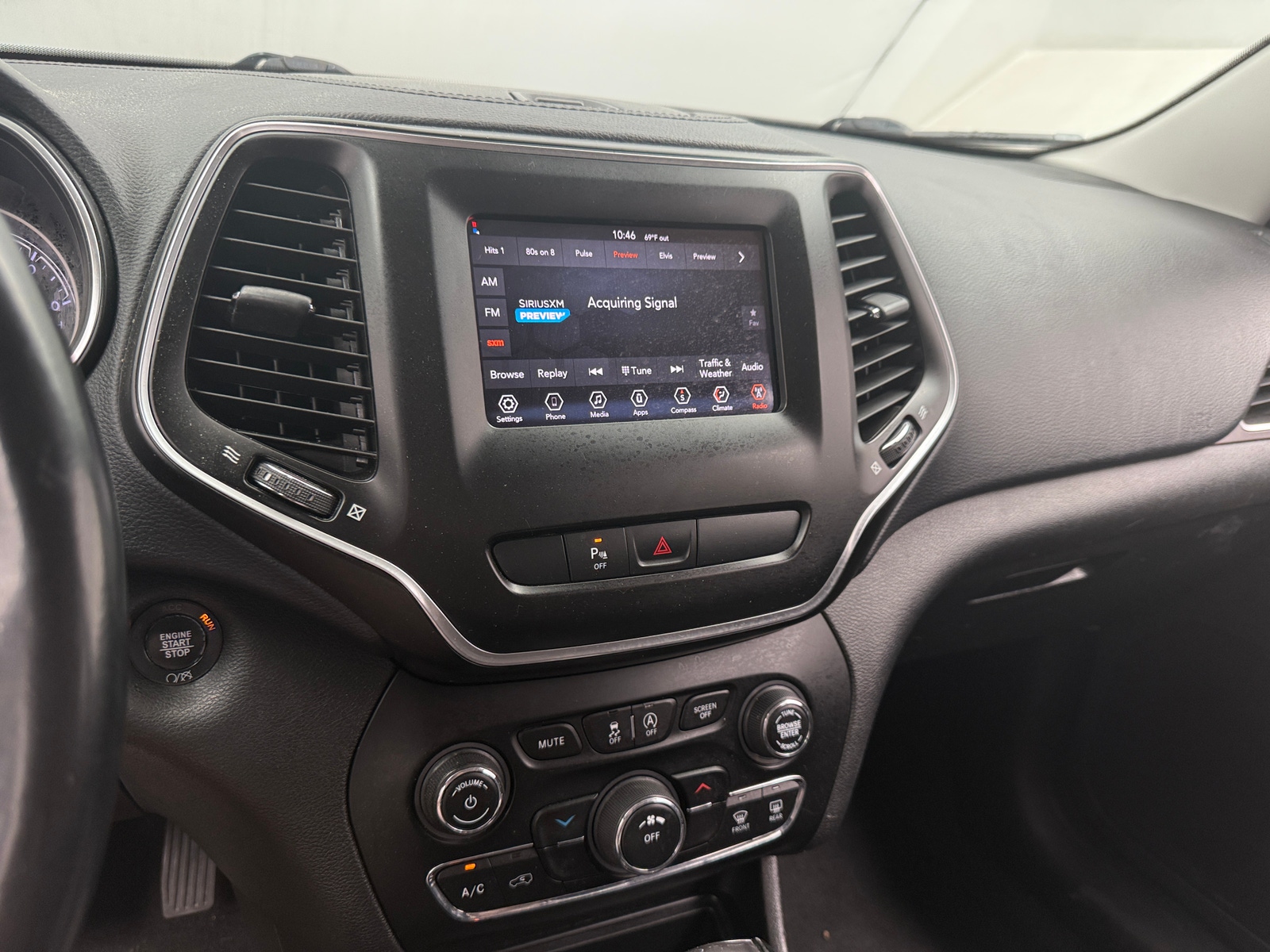Thumbnail: 2019 Jeep Cherokee - 4