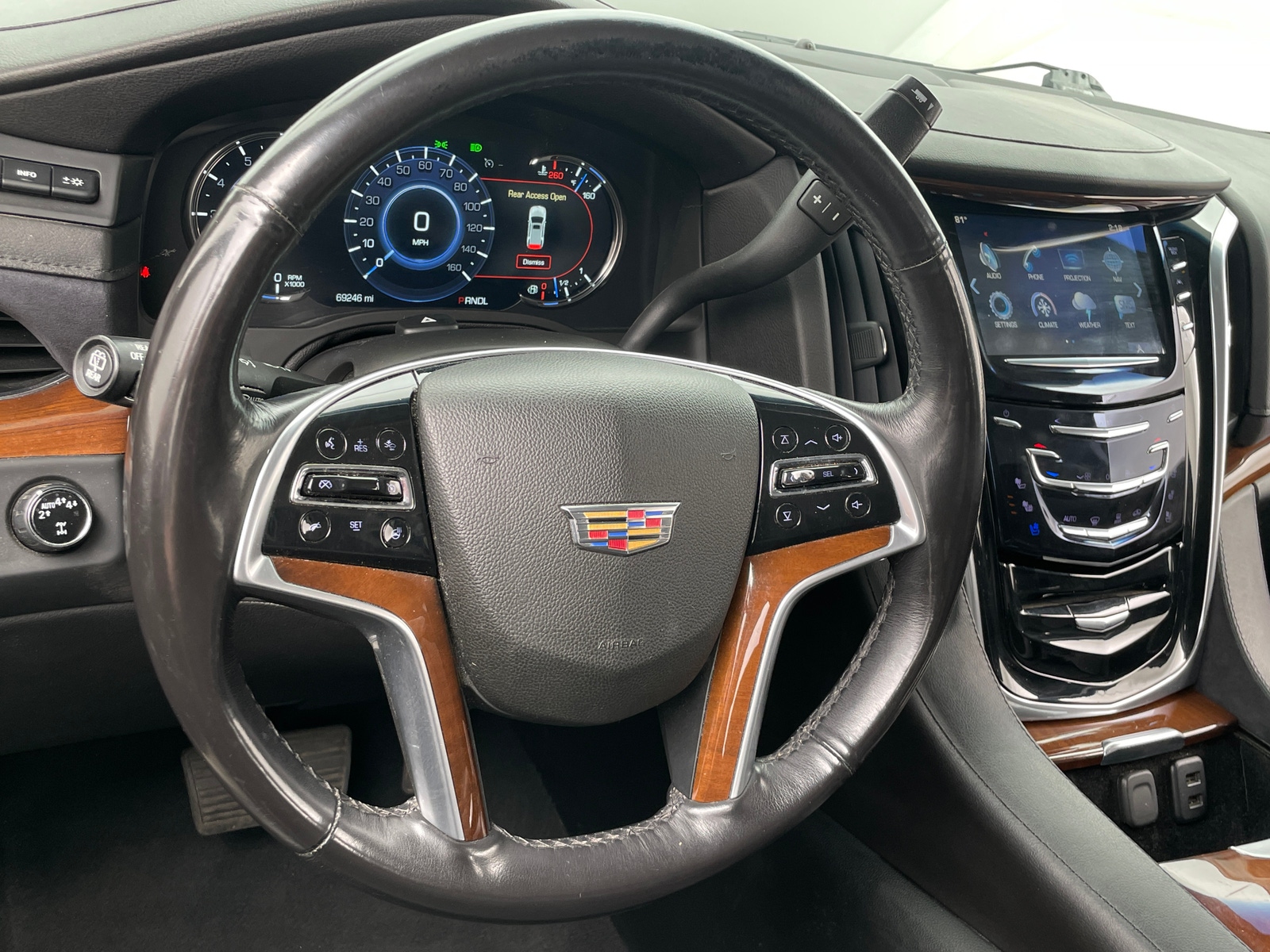 Thumbnail: 2019 Cadillac Escalade - 4