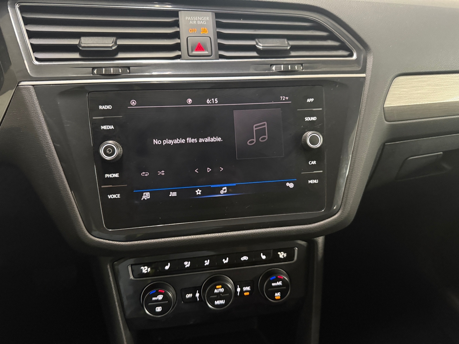Thumbnail: 2021 Volkswagen Tiguan - 3
