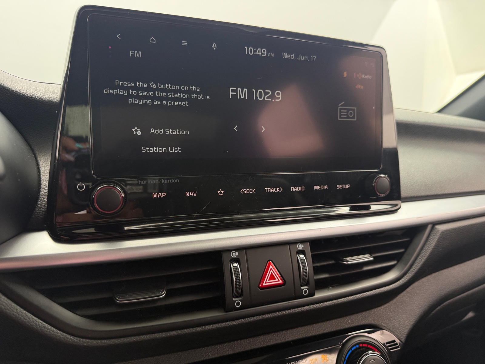 Thumbnail: 2024 Kia Forte - 3