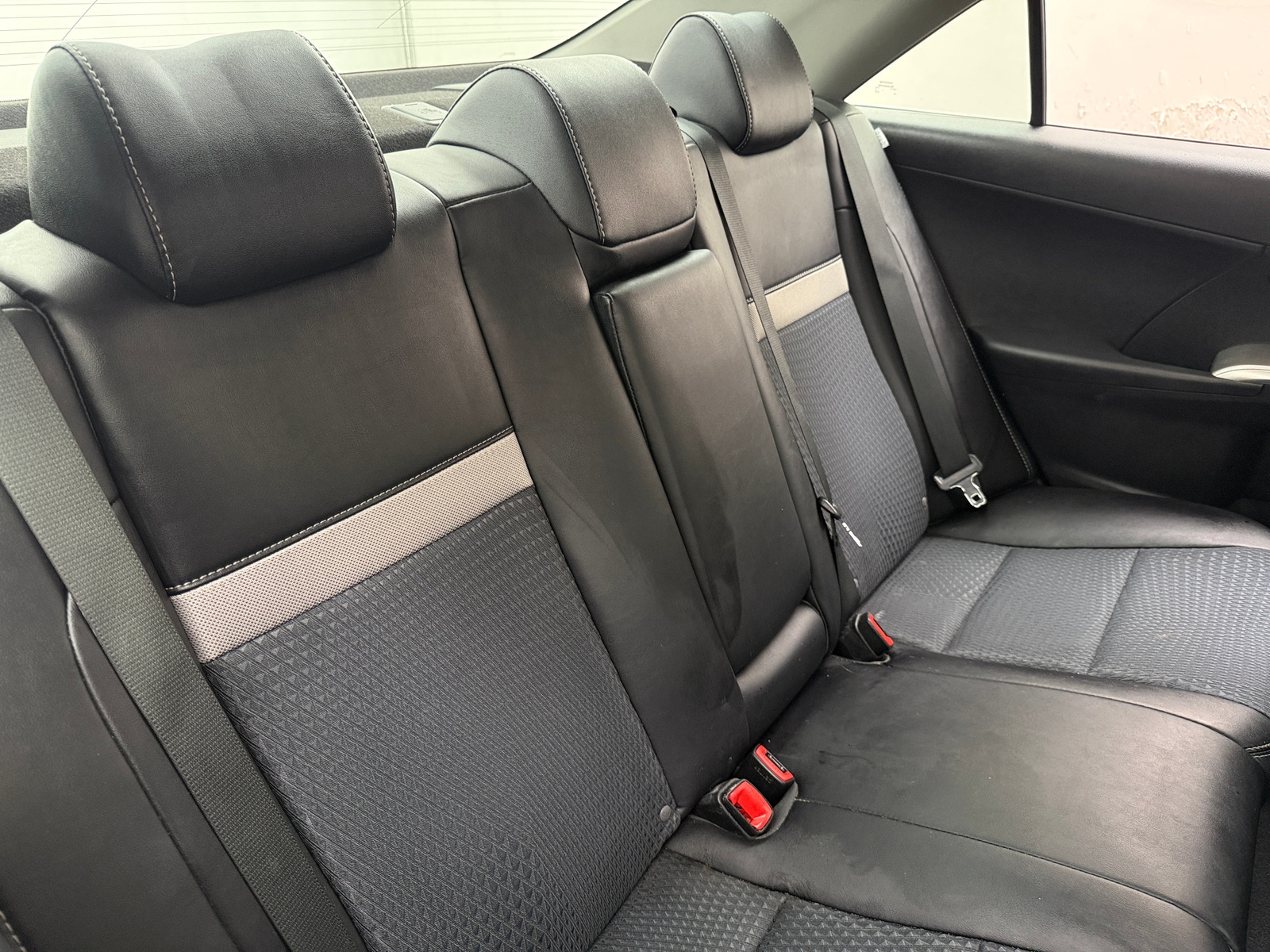 Thumbnail: 2012 Toyota Camry - 6